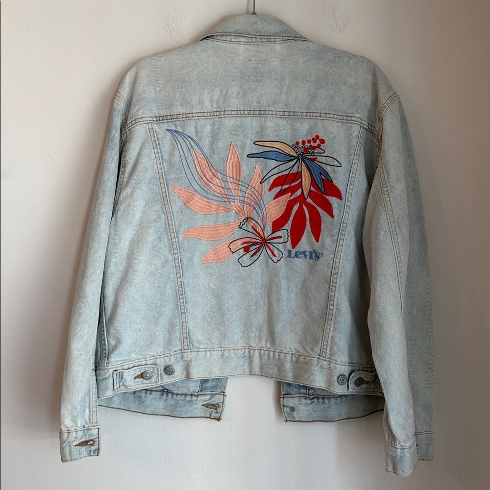 Levi's Ex boyfriend Trucker embroidered floral Classic Light Blue Jean Jacket XL
